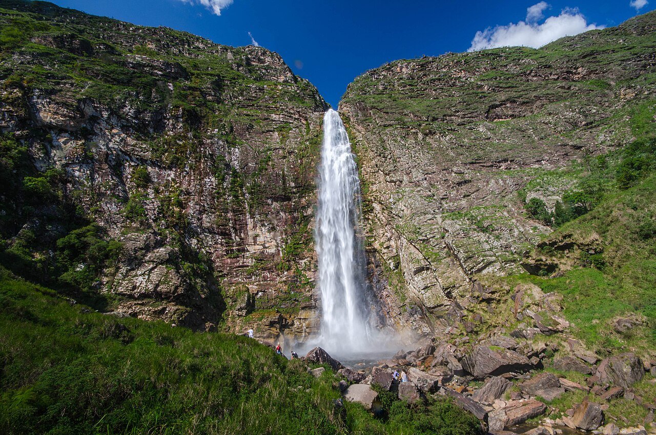 Cachoeira Casca d'Anta vista da parte baixa